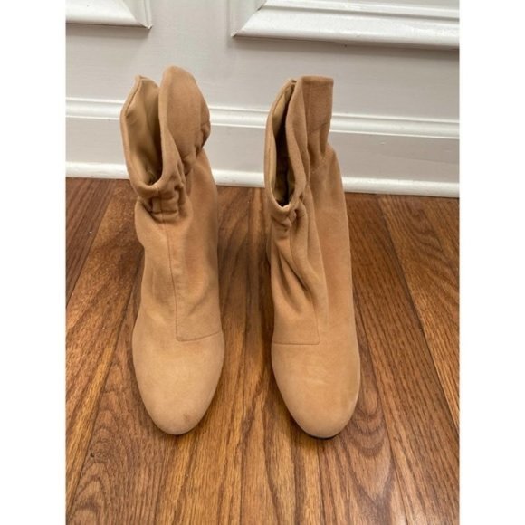 Schutz Catarine Suede Tan Western Fall Booties Women's Size: 6 NWB - Picture 2 of 11